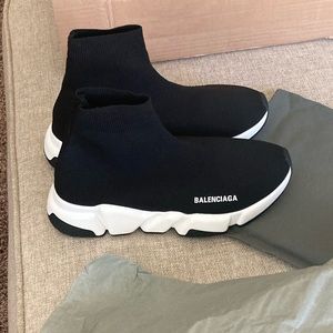 Balenciaga women’s speed trainer size 9